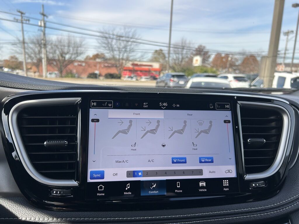 2026 Chrysler Pacifica Select Crestwood KY