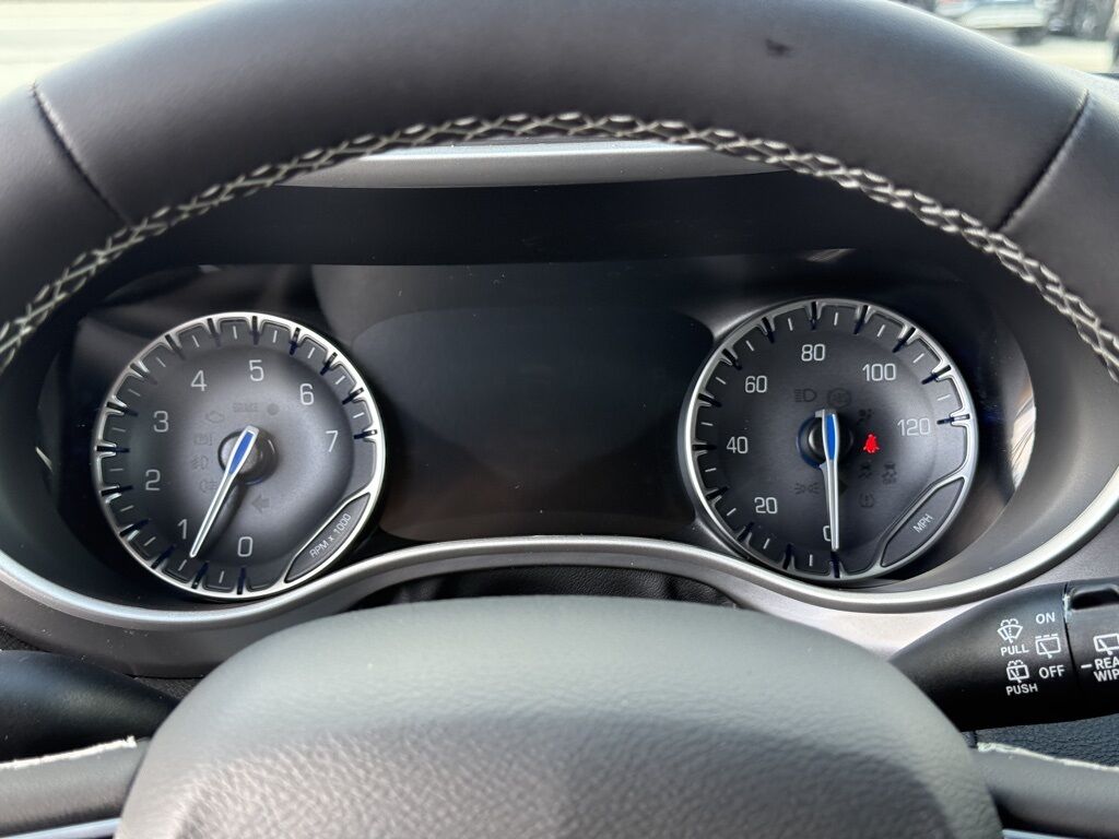 2026 Chrysler Pacifica Select Crestwood KY