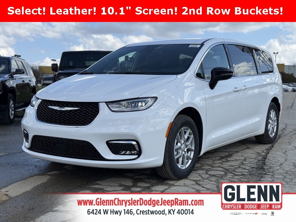 2026 Chrysler Pacifica Select