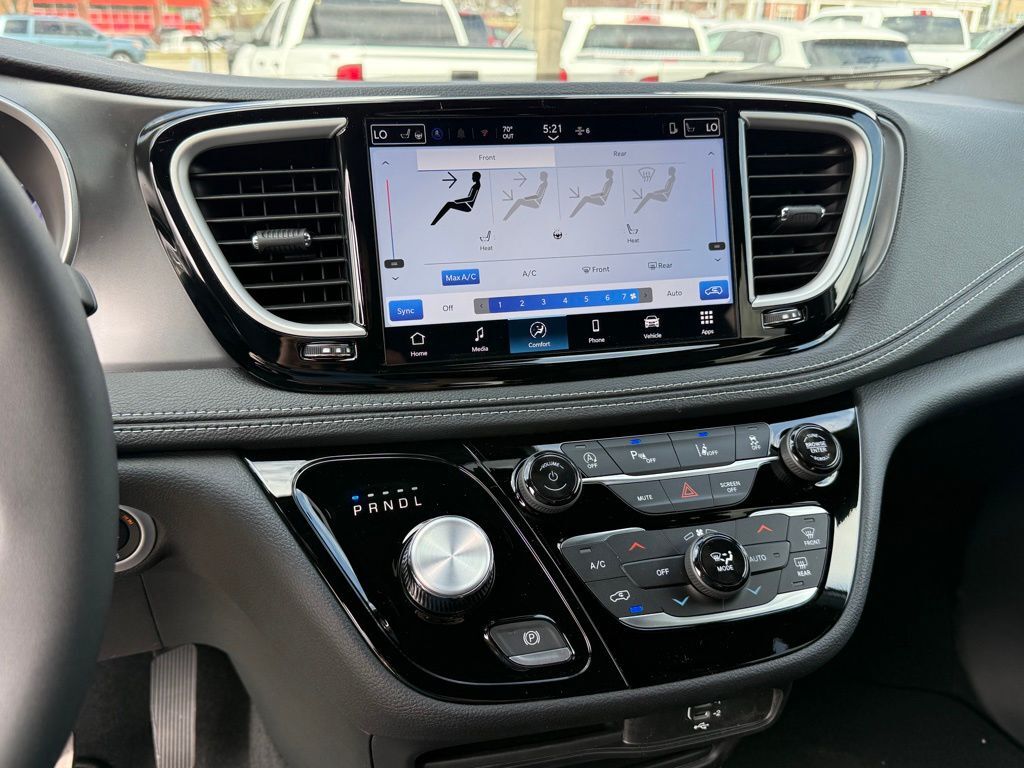 2026 Chrysler Pacifica Select Crestwood KY