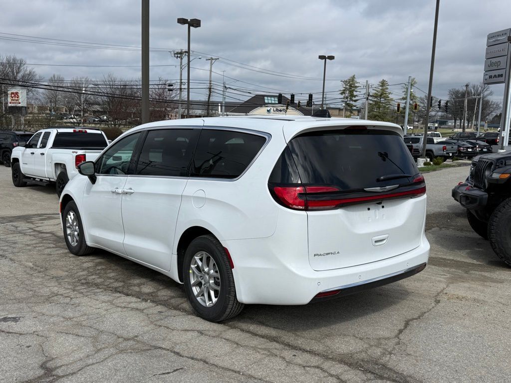 2026 Chrysler Pacifica Select Crestwood KY