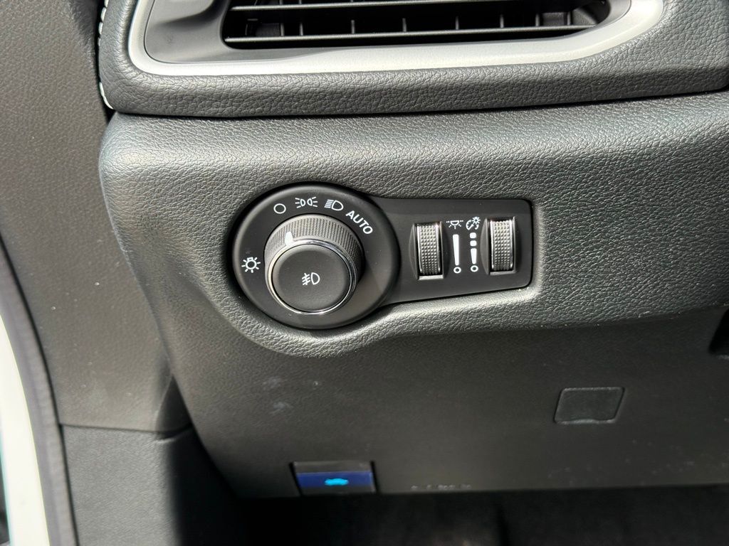 2026 Chrysler Pacifica Select Crestwood KY