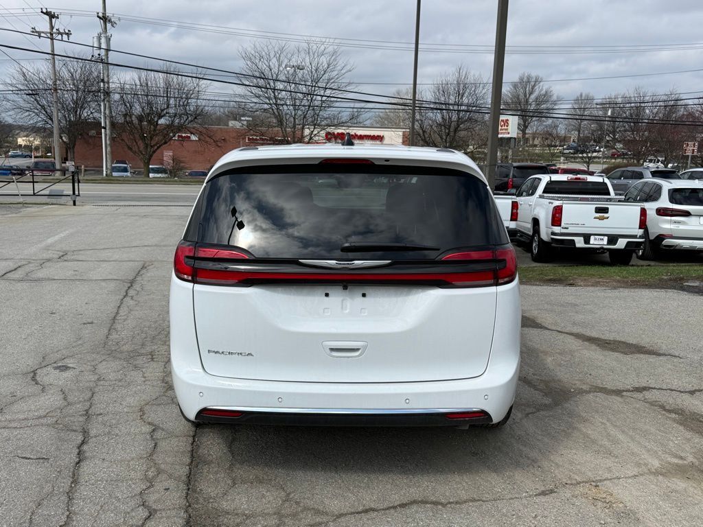2026 Chrysler Pacifica Select Crestwood KY
