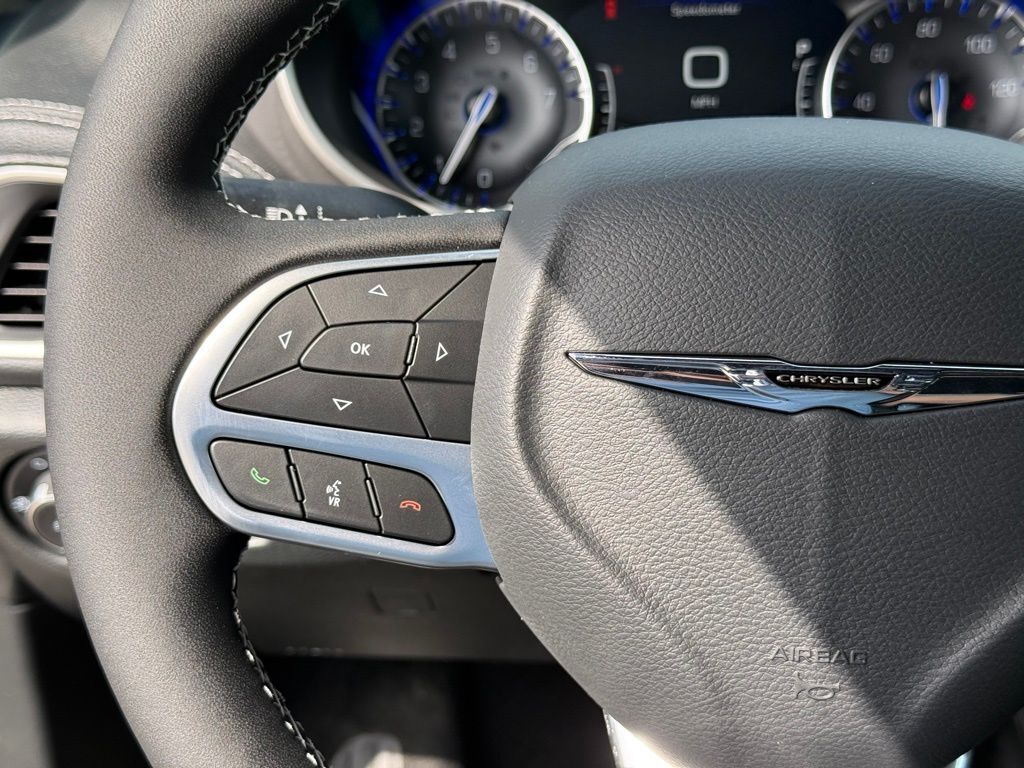 2026 Chrysler Pacifica Select Crestwood KY