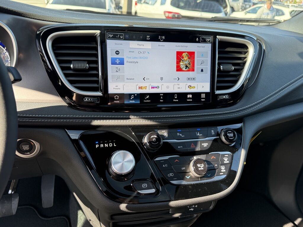 2026 Chrysler Pacifica Select Crestwood KY