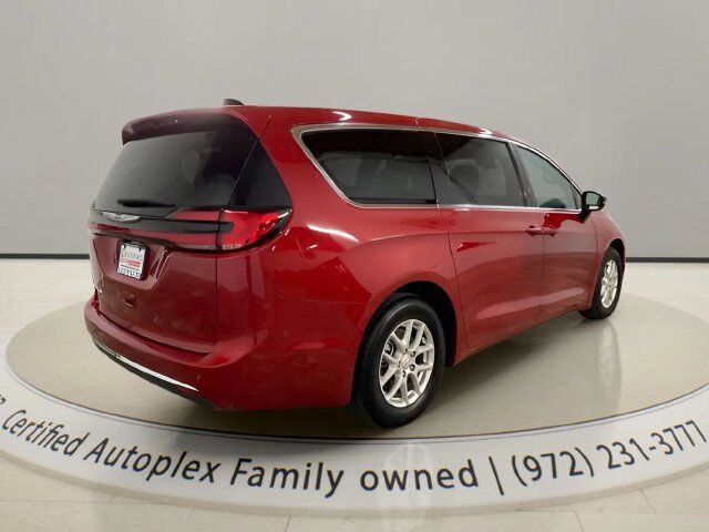 2026 Chrysler Pacifica Select Dallas TX