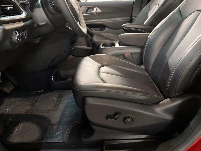 2026 Chrysler Pacifica Select Dallas TX