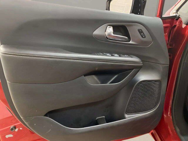 2026 Chrysler Pacifica Select Dallas TX