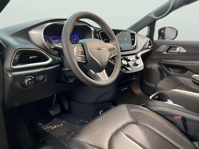 2026 Chrysler Pacifica Select Dallas TX