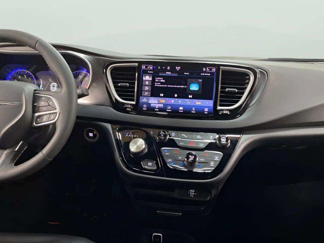 2026 Chrysler Pacifica Select Dallas TX