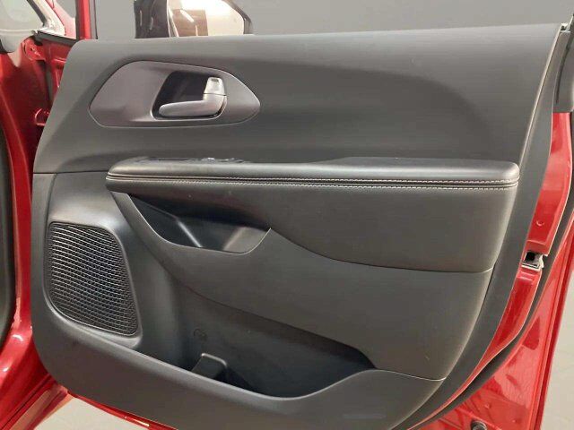 2026 Chrysler Pacifica Select Dallas TX