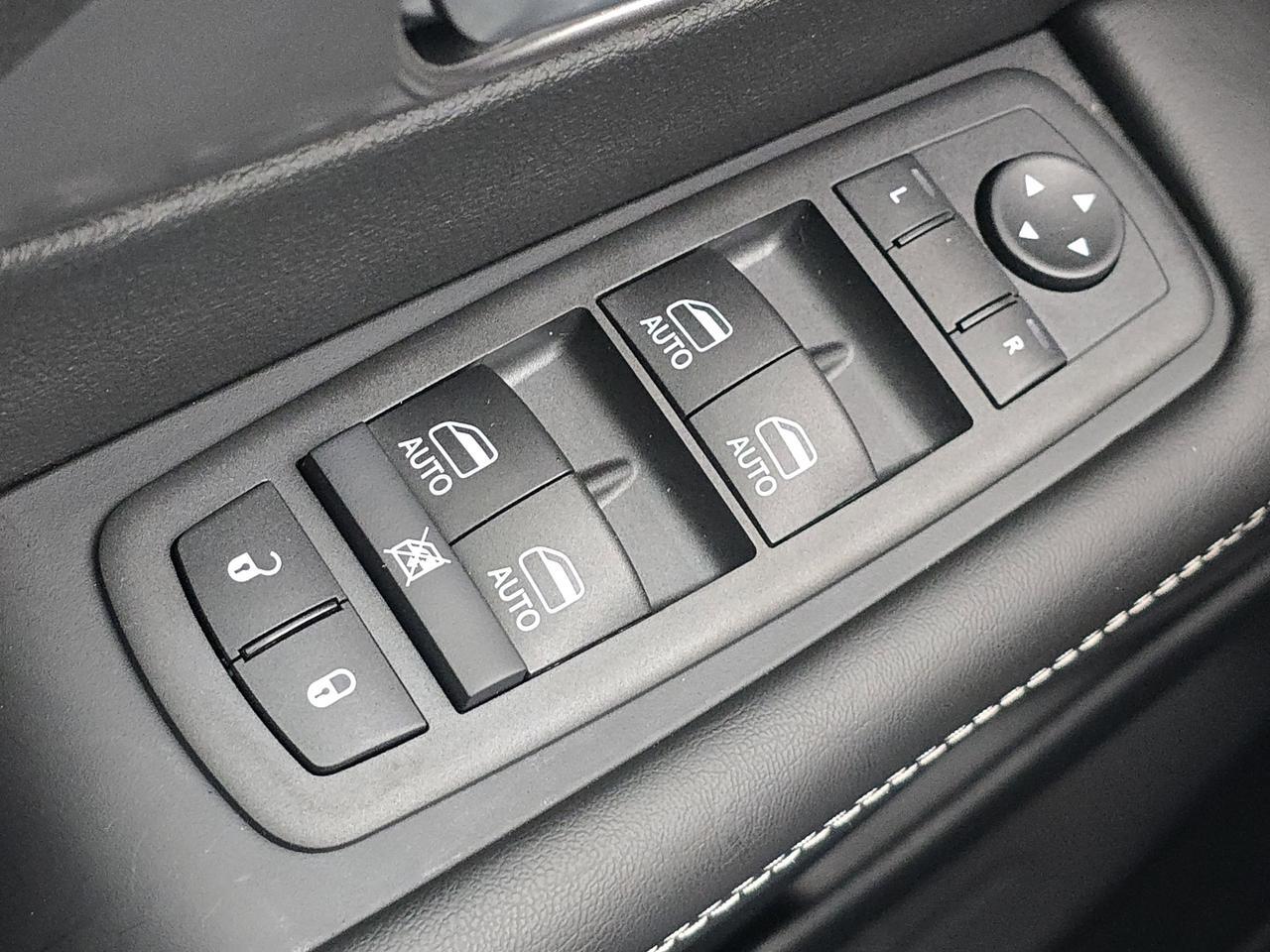 2026 Chrysler Pacifica Select Dalton GA