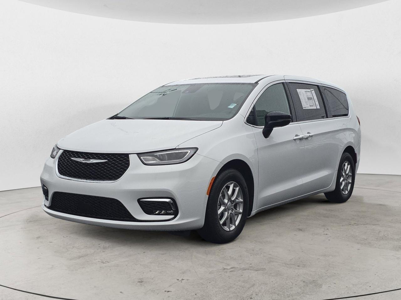 2026 Chrysler Pacifica Select Dalton GA