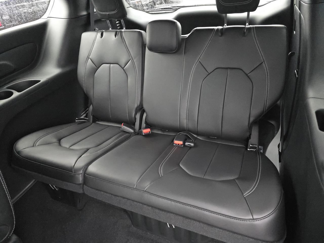 2026 Chrysler Pacifica Select Dalton GA