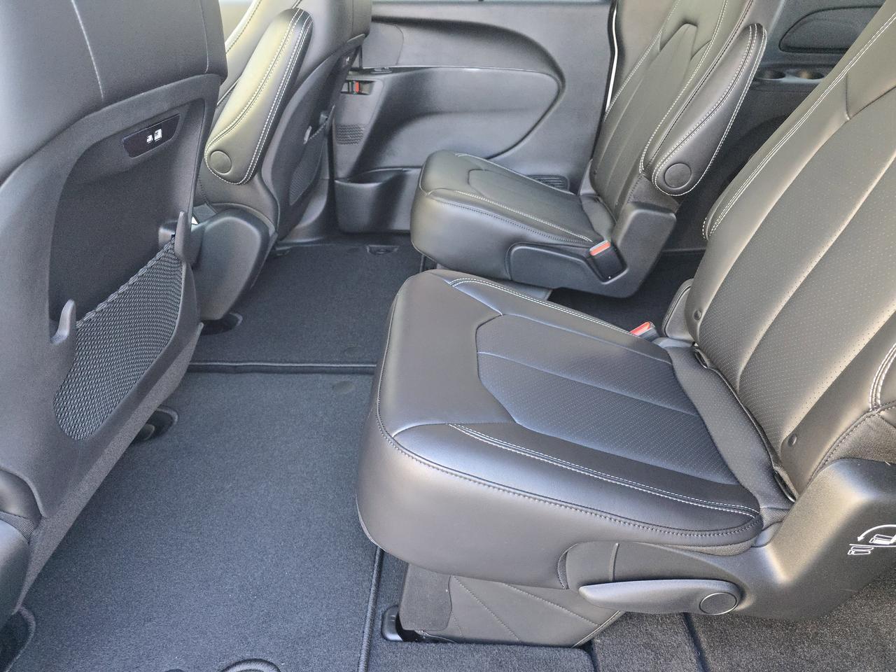 2026 Chrysler Pacifica Select Dalton GA