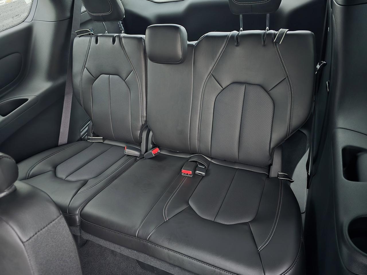 2026 Chrysler Pacifica Select Dalton GA