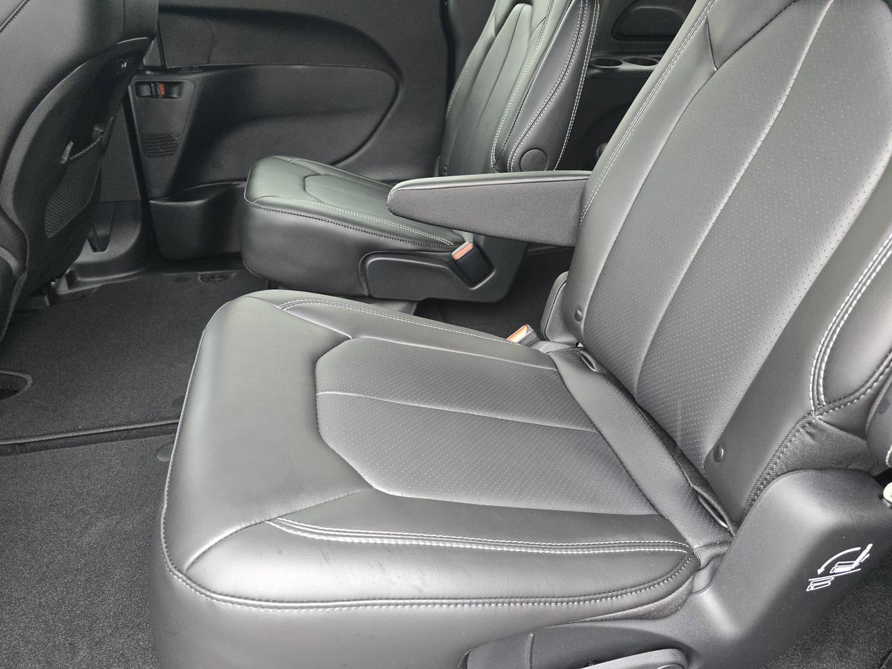 2026 Chrysler Pacifica Select Dalton GA