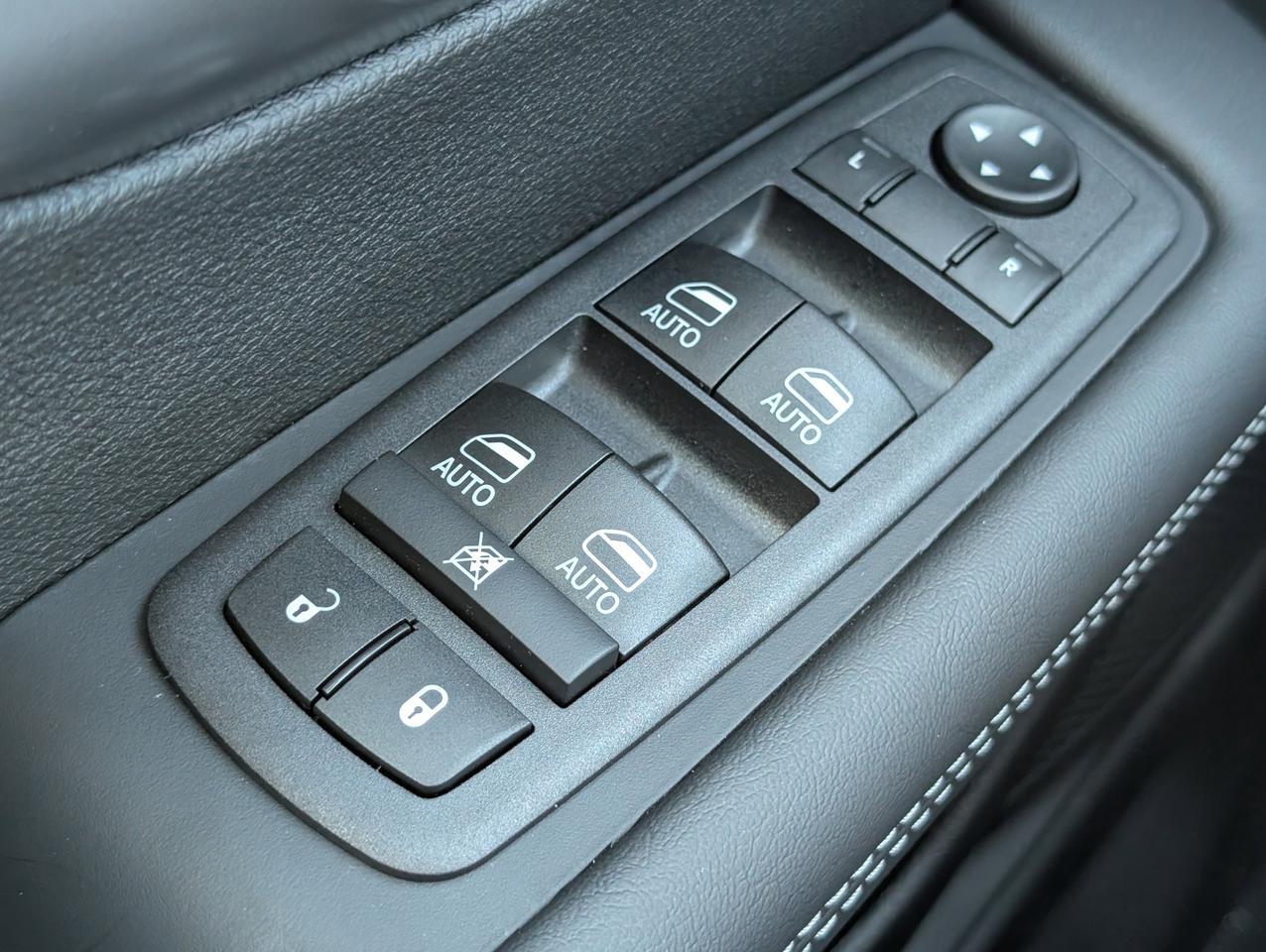 2026 Chrysler Pacifica Select Dalton GA