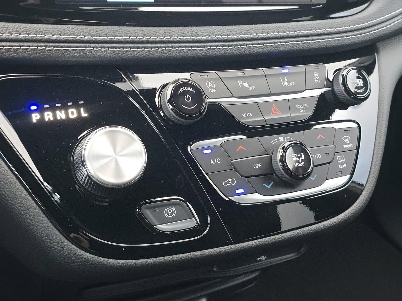 2026 Chrysler Pacifica Select Dalton GA