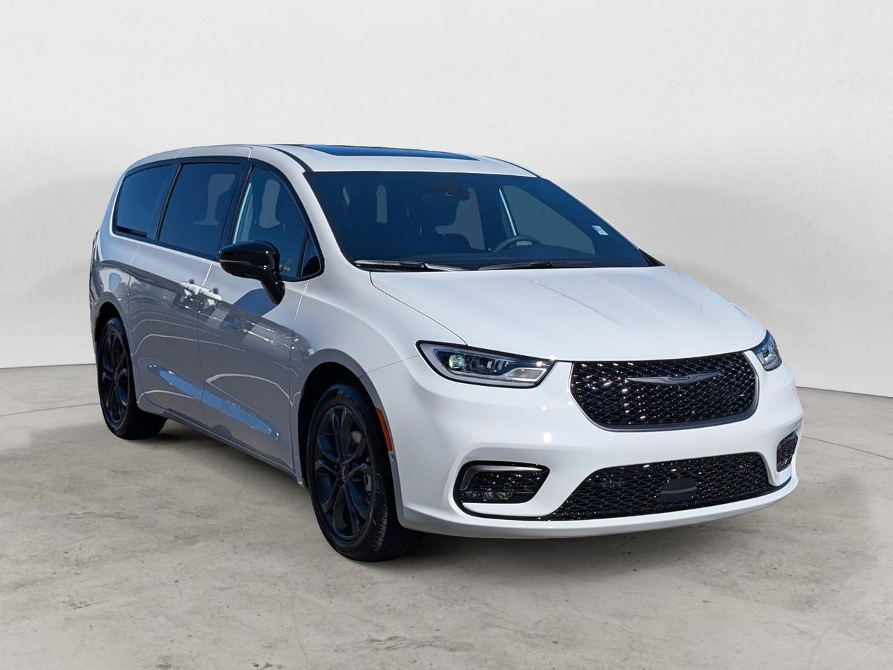 2026 Chrysler Pacifica Select Dalton GA