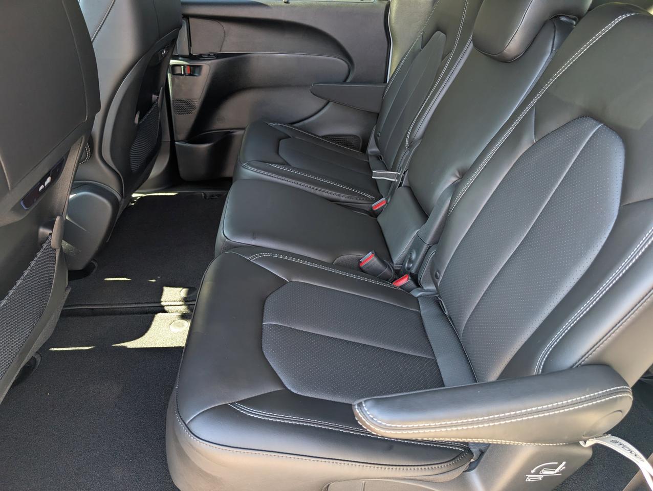 2026 Chrysler Pacifica Select Dalton GA