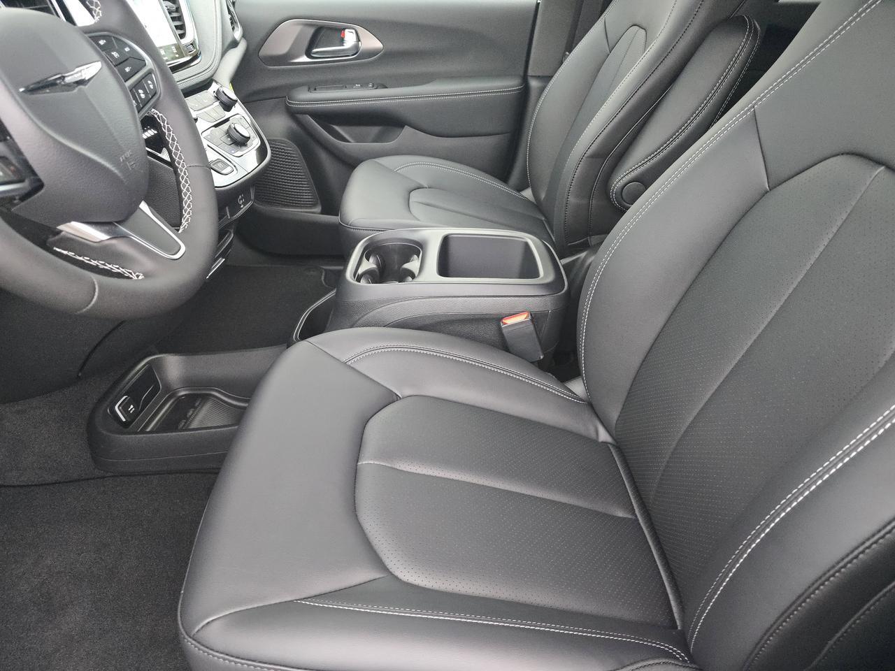 2026 Chrysler Pacifica Select Dalton GA