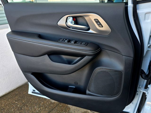 2026 Chrysler Pacifica Select Folsom CA