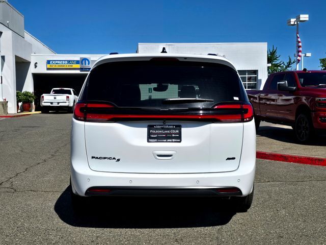 2026 Chrysler Pacifica Select Folsom CA
