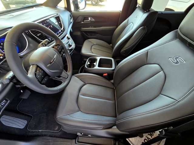 2026 Chrysler Pacifica Select Folsom CA