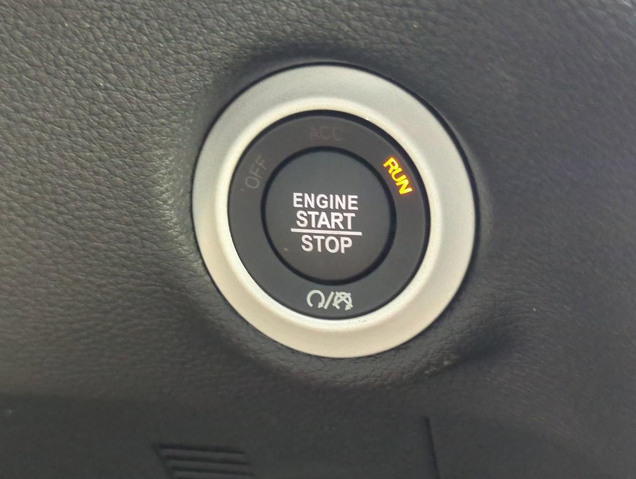 2026 Chrysler Pacifica Select Appleton WI