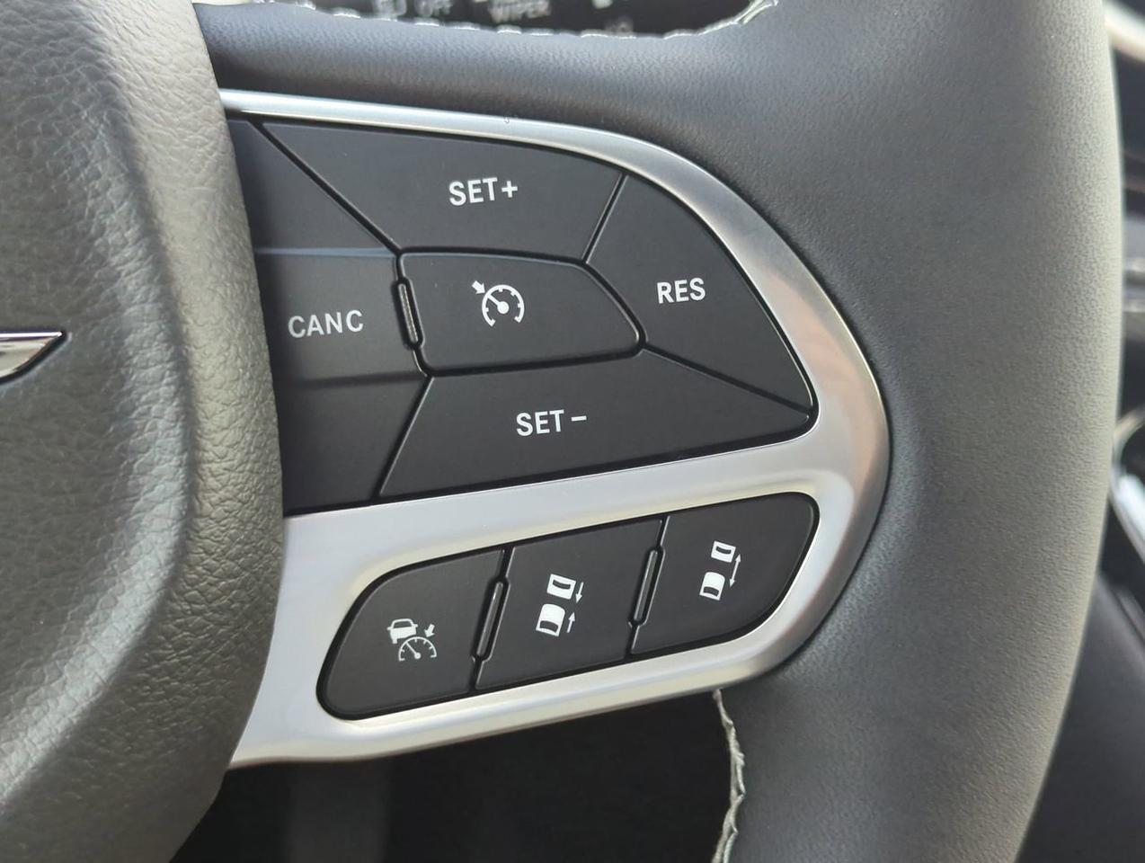 2026 Chrysler Pacifica Select Appleton WI