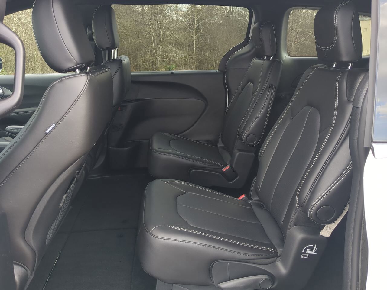 2026 Chrysler Pacifica Select Appleton WI