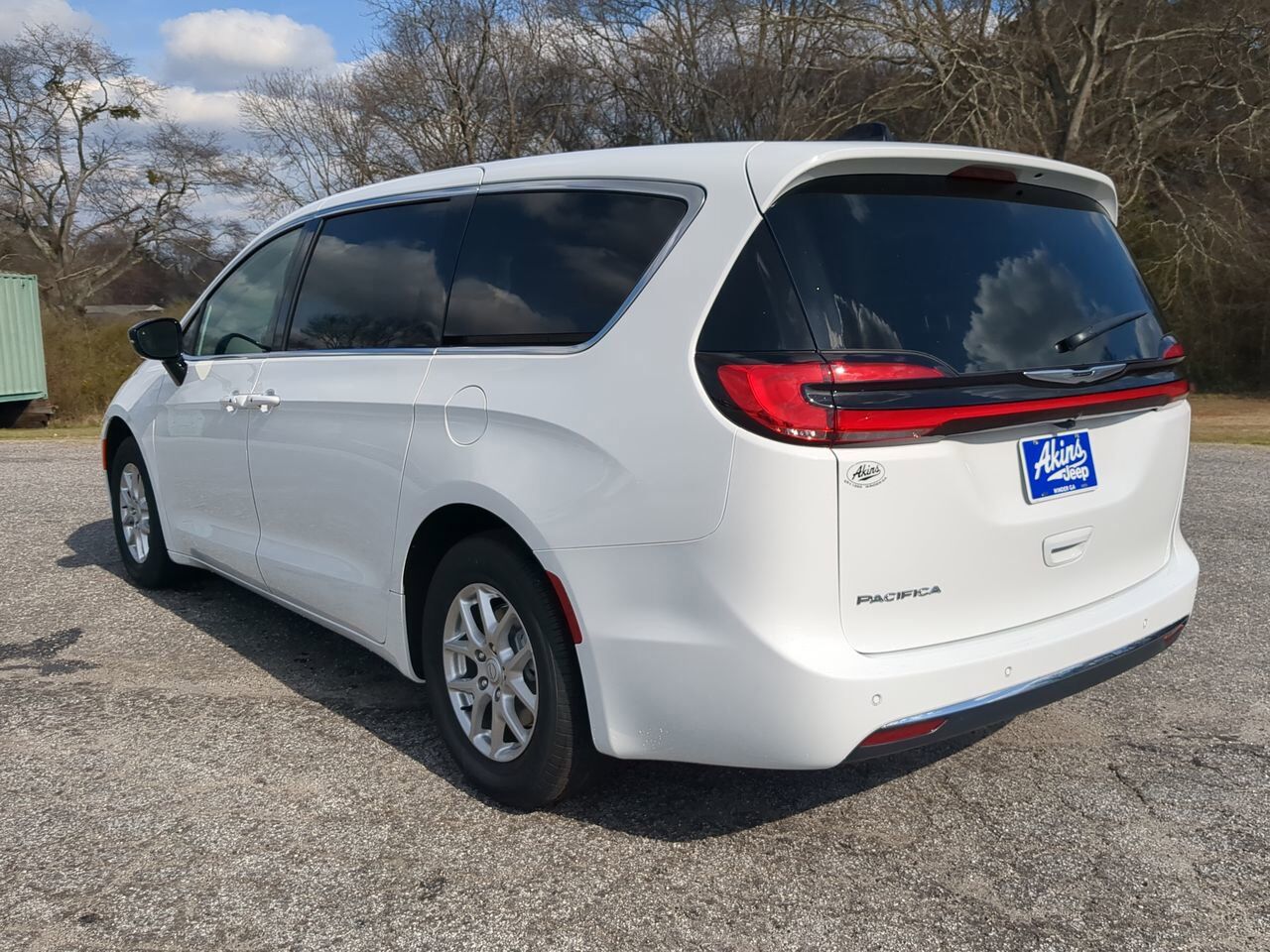 2026 Chrysler Pacifica Select Appleton WI