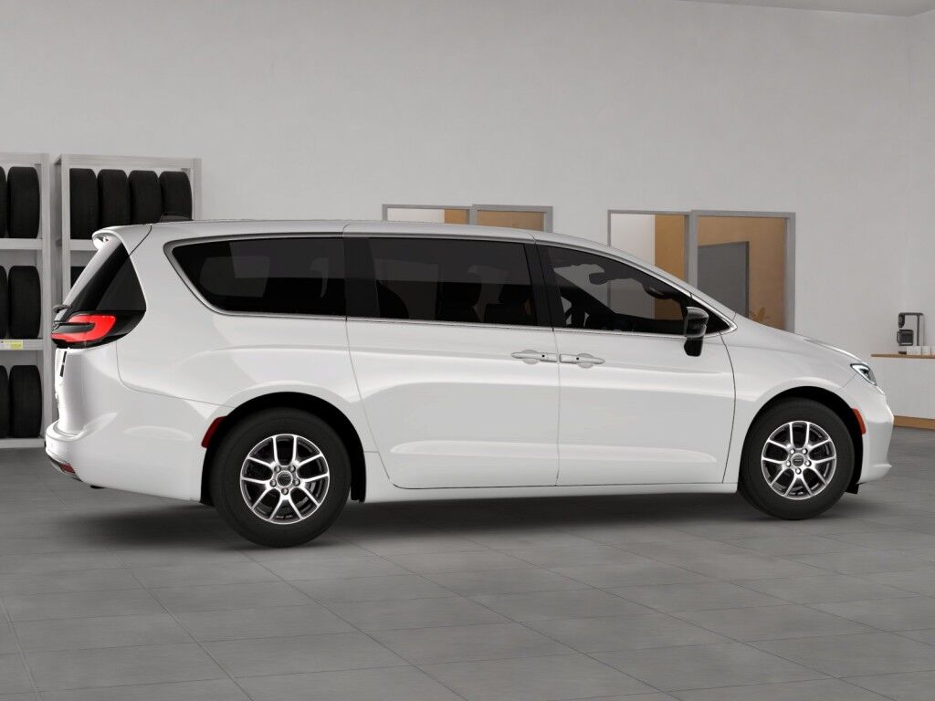2026 Chrysler Pacifica Select Owego NY