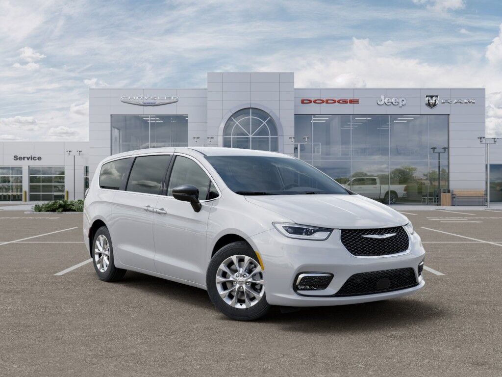 2026 Chrysler Pacifica Select Owego NY