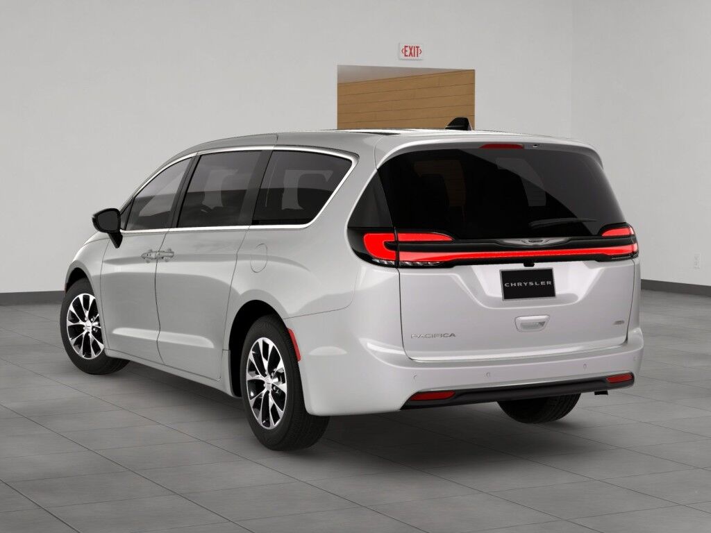 2026 Chrysler Pacifica Select Owego NY