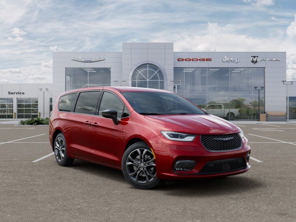 2026 Chrysler Pacifica Select Owego NY