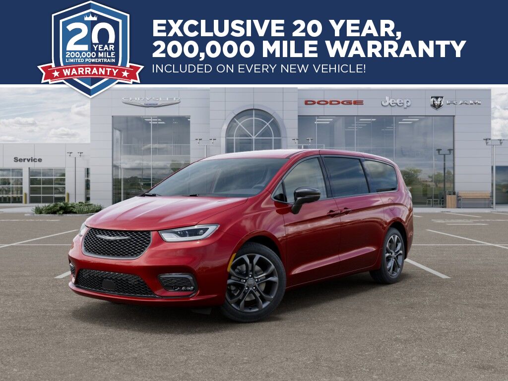 2026 Chrysler Pacifica Select
