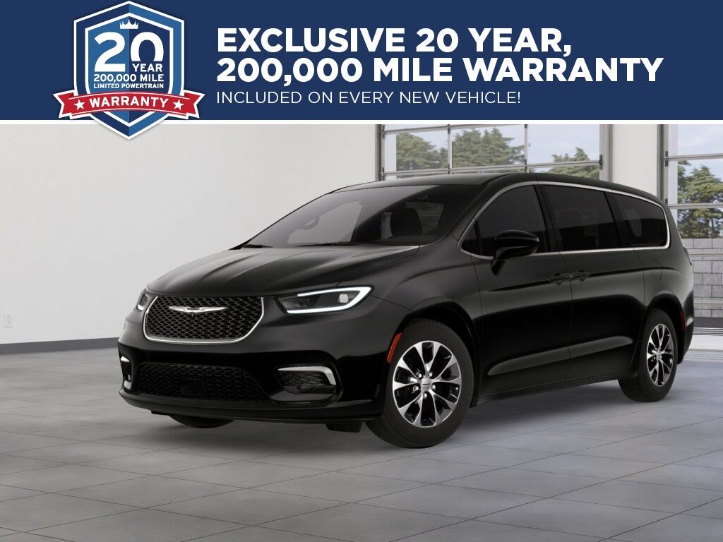 2026 Chrysler Pacifica Select Owego NY