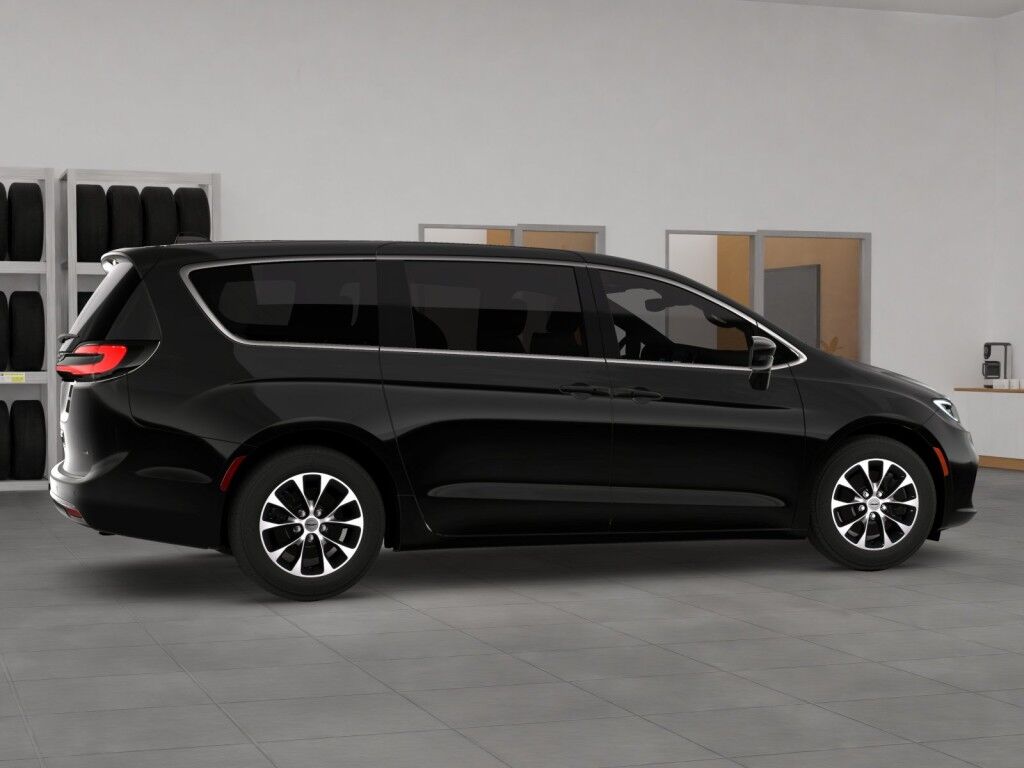 2026 Chrysler Pacifica Select Owego NY