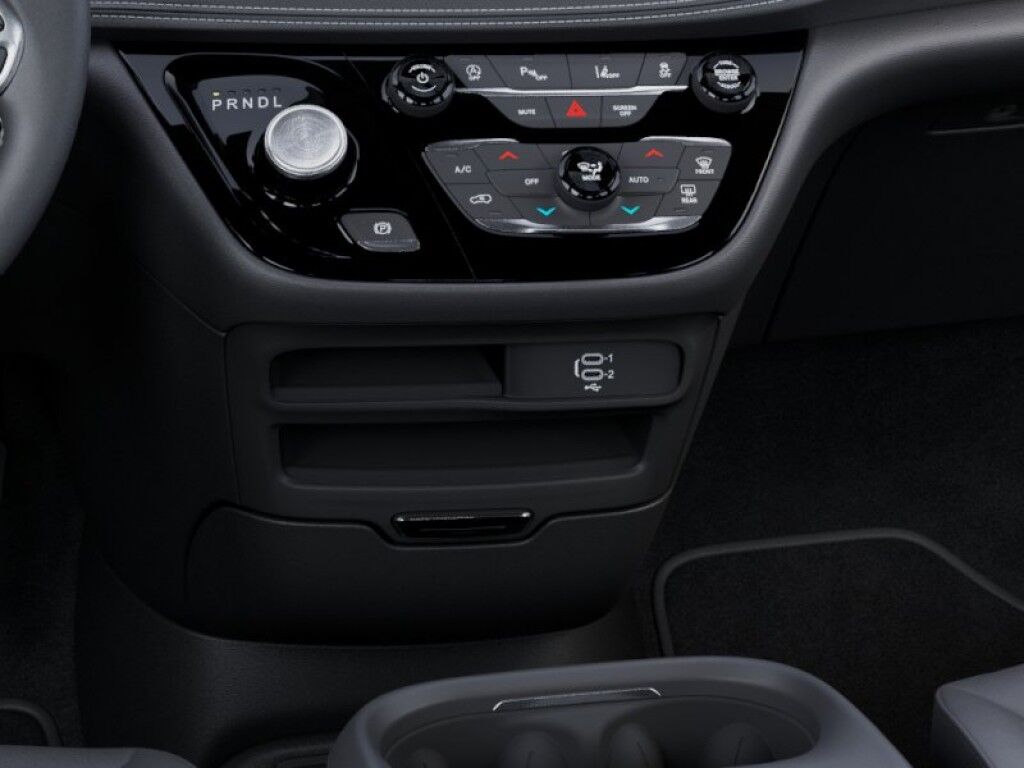 2026 Chrysler Pacifica Select Owego NY