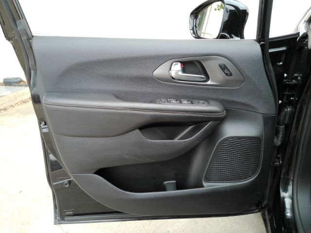 2026 Chrysler Pacifica Select Plano TX