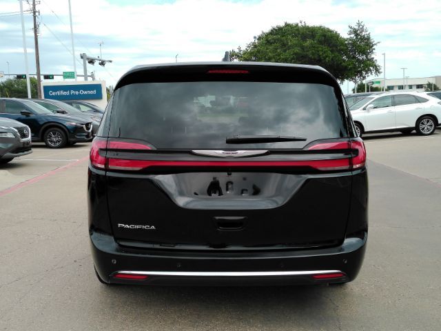 2026 Chrysler Pacifica Select Plano TX