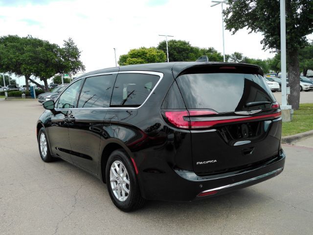 2026 Chrysler Pacifica Select Plano TX