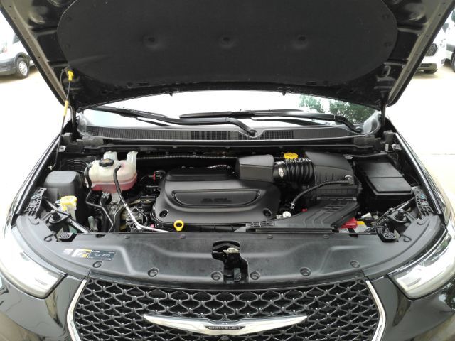 2026 Chrysler Pacifica Select Plano TX