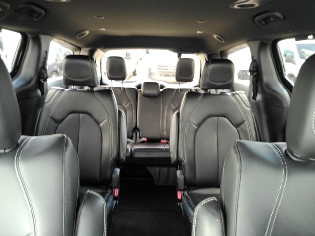 2026 Chrysler Pacifica Select Plano TX