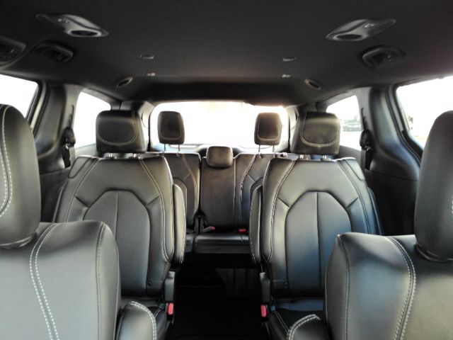 2026 Chrysler Pacifica Select Plano TX