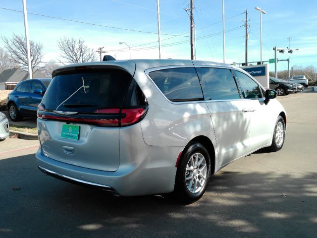 2026 Chrysler Pacifica Select Plano TX