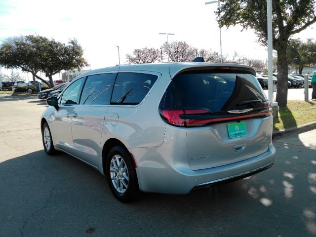 2026 Chrysler Pacifica Select Plano TX