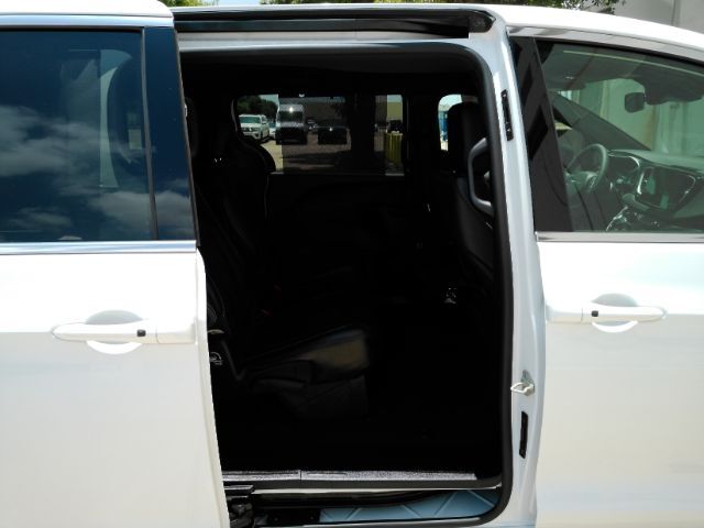 2026 Chrysler Pacifica Select Plano TX